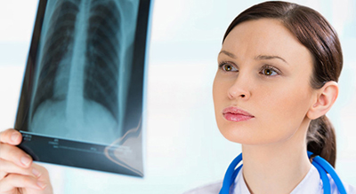 лечащий врач смотрит рентген лечащий врач смотрит рентген