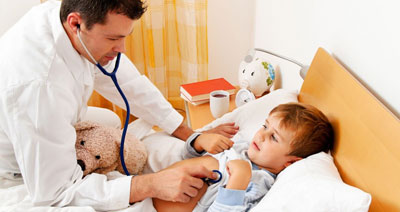 ребенок и врач ребенок и врач
